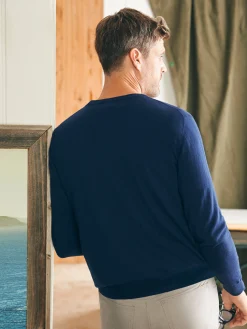 Movement™ Crewneck Sweater - Marine Navy Heather