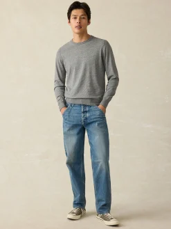 Movement™ Crewneck Sweater - Ivory Ash Feeder